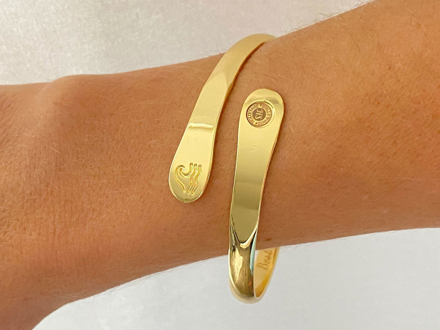 Engraved Wave Bracelets, Surfers Bracelets, Ocean Bracelets, Engraved Best wave of your life's out there Bracelets