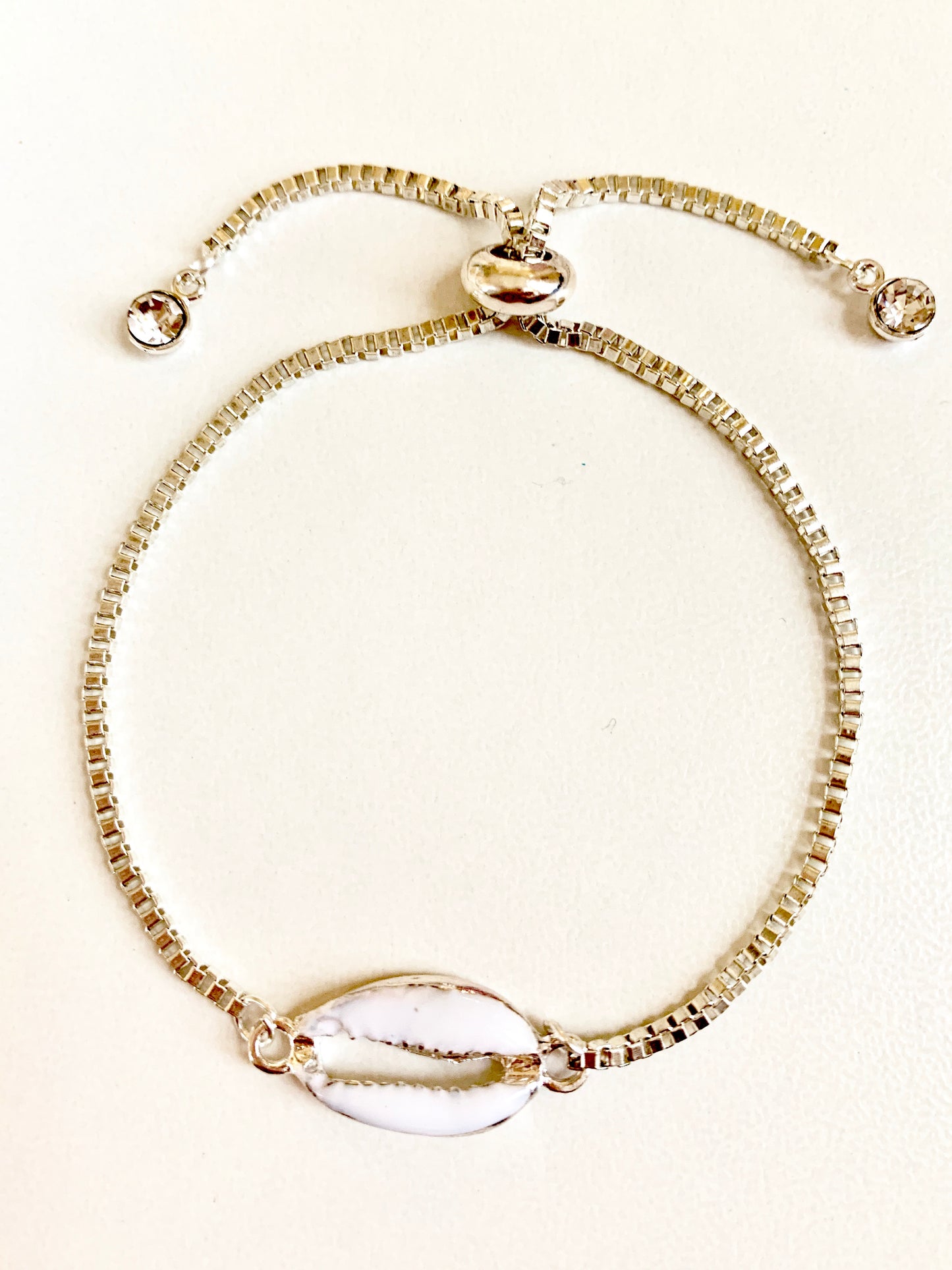 Silver Seashell Bracelet with Adjustable Spring Closure-Hollywood Sensation®