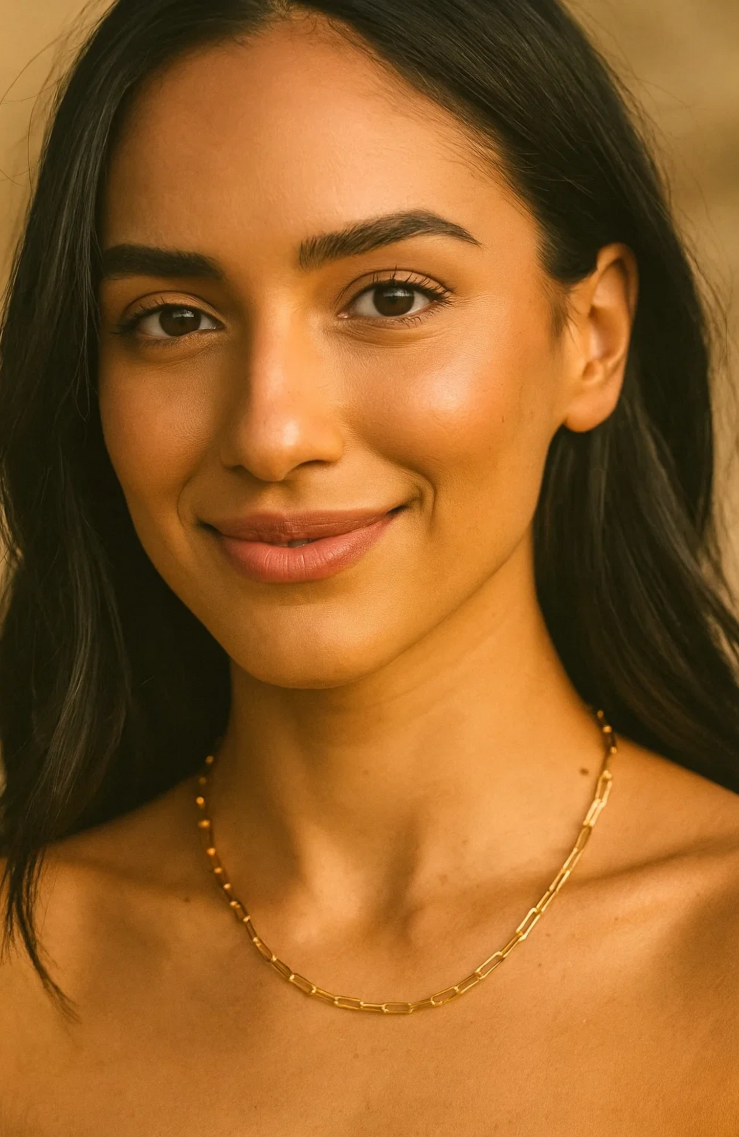 Ava Paperclip Link Necklace – Effortless Modern Glamour