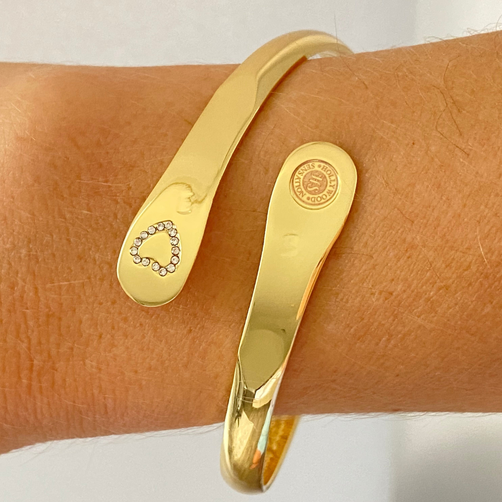Gold Mother Daughter Bracelets- Engraved Love Between Mother and Daughter Knows No Distance Bracelet for Women