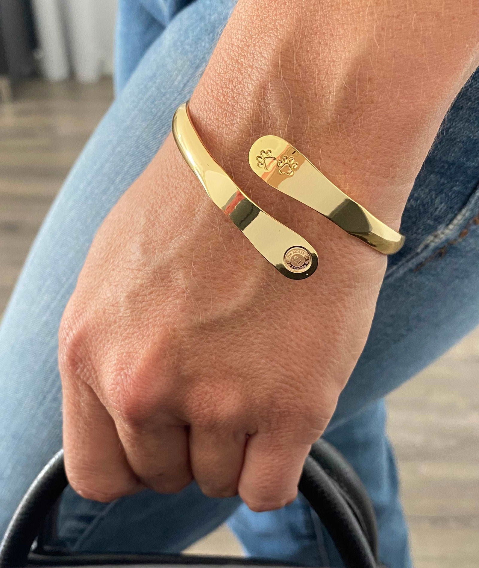 Furry Friends Bracelets, Engraved Furiends leave paw print in your heart- Paw Prints ( Furry Friends) Dog Bracelets, Cat Bracelets ,Pet Bracelets