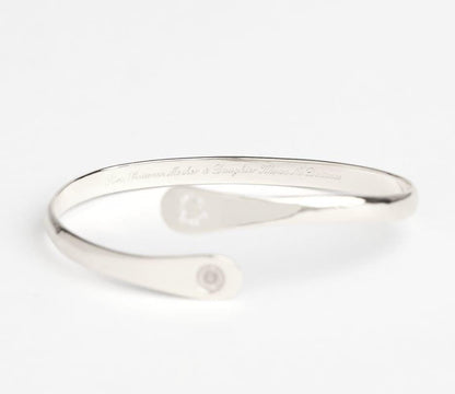 Engraved Mother Daughter Bracelets- Engraved Love Between Mother and Daughter Knows No Distance Bracelet