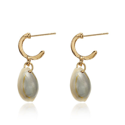 Seashell Earrings Gold Hoop and Puka Shell-Hollywood Sensation®