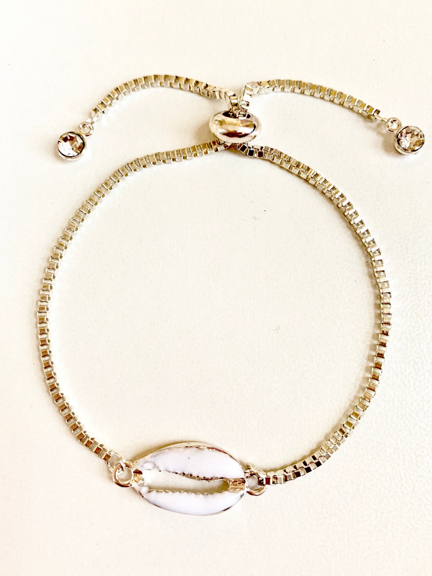 Gold Seashell Bracelet Adjustable Spring Closure - Hollywood Sensation®