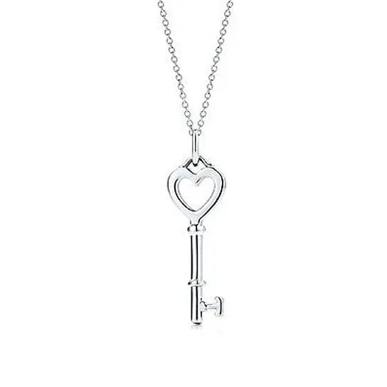 Heart and Key Necklace - Hollywood Sensation®